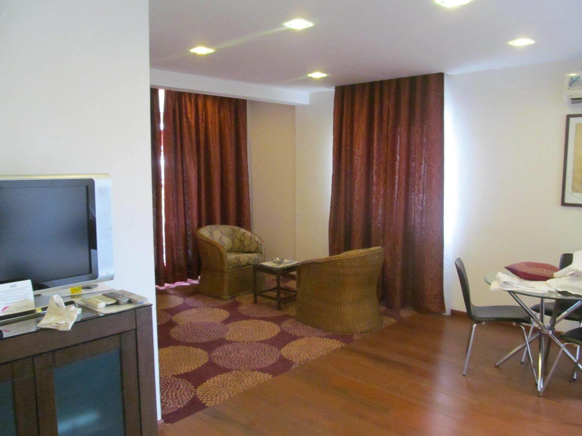 Shilton Residence Bangalore Luaran gambar